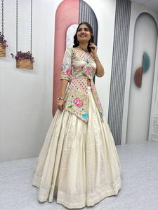Top Corto de Primera Calidad para Mujer, Cómodo y a la Moda para Eventos Festivos y Uso Diario, Disponible para la Venta - Product Image 1
