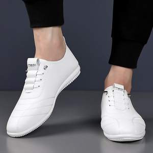 Mocasines Blancos Sin Cordones para Hombre Medda, Zapatos Casuales de Cuero Suave con Tacón Bajo, Zapatos Cómodos para Caminar de Color Sólido - Product Image 3