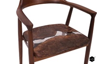 Chaise de salle à manger moderne en bois massif et résine époxy - Style détente pour appartement