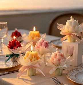 Candela Votiva Aromaterapica Creativa Fatta a Mano in Cera di Soia, a Forma Floreale Moderna ed Ecologica per Occasioni Festive e Diwali - Product Image 3