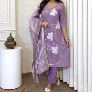 Pure Visco Rayon bordado indio étnico Kurti Dupatta conjuntos boda y ocasión especial desgaste - Product Image 1