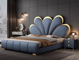 Nội thất phòng ngủ cao cấp sang trọng, giường ngủ màu hồng cỡ Queen, khung giường bằng thép không gỉ, giường êm ái hiện đại, khung giường cỡ King bọc nệm - Product Image 2