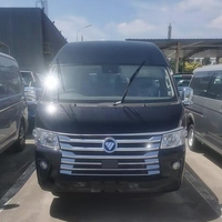 Tout nouveau minibus Foton CS2 G9 essence diesel à transmission automatique 15-16 places conduite à droite à vendre