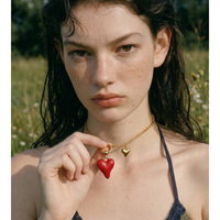 Collier en acier inoxydable émaillé en forme de cœur JINYOU 7180 pour femmes, collier romantique charmant pour la Saint-Valentin