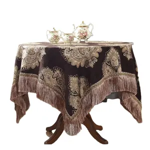 OEM avrupa masa örtüsü kalınlaşmak şönil jakarlı kare masa örtüsü ile püskül düğün parti dekorasyon için