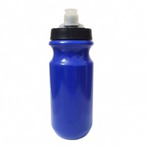 Botella de agua exprimible sin BPA para deportes de plástico para ciclismo al aire libre creativa de 720ML con logotipo personalizado - Product Image 1
