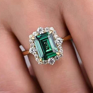 Anello Vintage Verde Smeraldo Stile Reale per Donne - Product Image 3