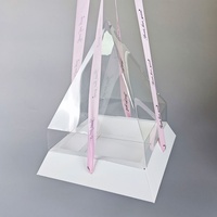 Boîte Pyramide Rigide Recyclée Sunshine pour Gâteaux, Desserts et Partages Alimentaires – Boîte en Carton Façon Canelé Personnalisable avec Design Gaufré et Fermeture Magnétique