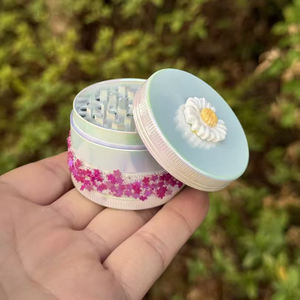 Nuovo Grinder in Metallo a Forma di Margherita per Tabacco e Erbe Aromatiche, Accessorio per Fumatori - Product Image 6