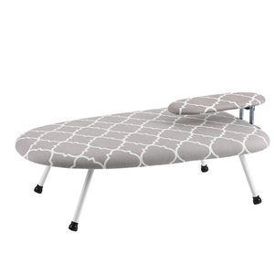 Planche à <span class=keywords><strong>repasser</strong></span> portable de <span class=keywords><strong>table</strong></span> avec support pour manches, base en PP, housse rembourrée en coton, résistante à la chaleur, pieds pliables, idéale pour les petits espaces de buanderie - Product Image 1