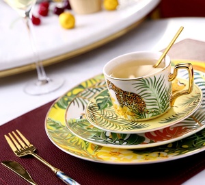 Assiettes à dîner rondes en céramique, assiettes de fête à la maison assiettes à dîner en céramique motif Animal de la <span class=keywords><strong>Jungle</strong></span>, vaisselle européenne en porcelaine - Product Image 5