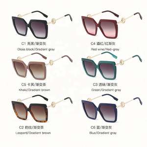 Hot Selling Fashion Custom Logo Black <b>Large</b> <b>Frame</b> Sunglasses Lady Metal Sunglasses Oversized Square Women Sunglasses 2021 - Product Image 4