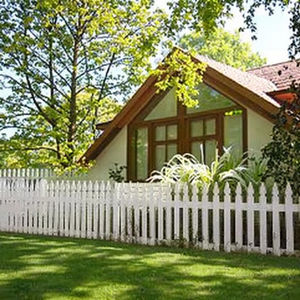 ประตูและแผงรั้วไวนิล-รั้วไม้ PVC สีขาวพร้อมเสารั้วทนทานกลางแจ้ง - Product Image 5