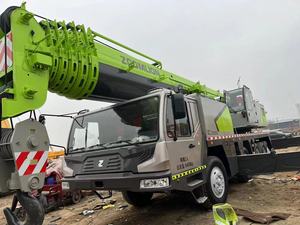 Grue de levage d'occasion Zoomlion 220T, accessoires hydrauliques d'origine de qualité supérieure, équipement de construction lourd haute performance - Product Image 2