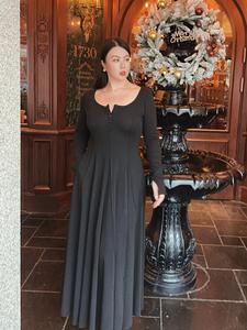 Vestido largo negro elegante minimalista inspirado en la supermodelo, falda ancha de manga larga de talla grande, cintura ceñida, estilo informal para Curvy - Product Image 2
