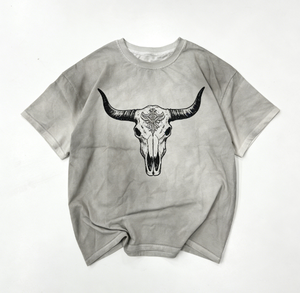 T-shirt personalizzata con stampa DTG Kornit da uomo, design Teschio Toro, abbigliamento effetto lavato, felpe, capi essenziali e tute, fornitura all'ingrosso - Product Image 1