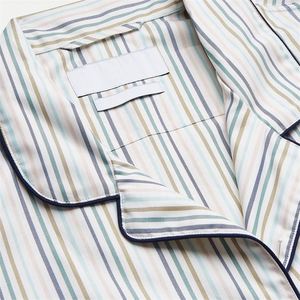 Venta al por mayor de pijamas de mujer de lujo de dos piezas de manga larga con múltiples rayas - Product Image 2