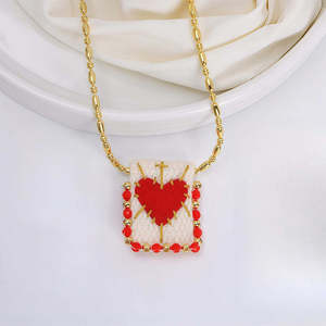 Graziosa Collana con Ciondolo a Cuore Rosso Placcato Oro e Perline Miyuki, Regalo Trendy per Donne - Product Image 2
