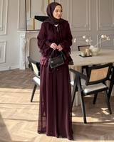 Ensemble Abaya Deux Pièces R-802 Luxe Traditionnel Élégant avec Haut en Polyester à Volants et Pantalon Évasé à Jambes Larges Longueur Cheville