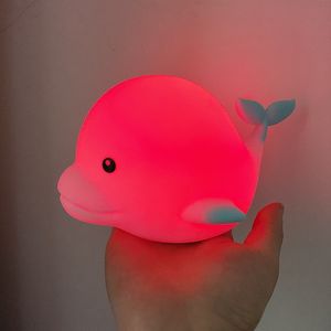 Luz nocturna LED de silicona para habitación infantil, decoración del hogar, recargable por USB, suave al tacto, con forma de delfín, para niños. - Product Image 6