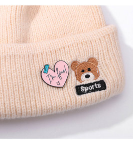 Spille Personalizzate in Metallo, <span class=keywords><strong>Badge</strong></span> con Logo Originale, Etichetta con Lettere, Spilla Cartoon, Slogan Ispirazionale e Positivo, Spilla in Lega di Zinco a Forma di Cavallo Spaventoso - Product Image 3