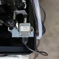 Machine à couper les tuyaux à bande métallique semi-automatique de type ciseaux, coupe d'angle à 45 degrés, rotation