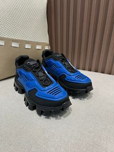 Chaussures à plateforme pour femmes de haute qualité et luxueuses, avec amorti et propriétés anti-odeurs, conçues pour une marche élégante et un confort optimal. - Product Image 3