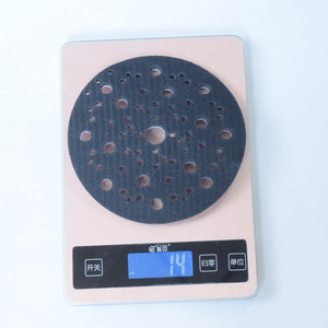 Disque de ponçage auto-adhésif de 6 pouces à 67 trous, roue de polissage pneumatique en caoutchouc floqué pour meuleuse à air - Product Image 2
