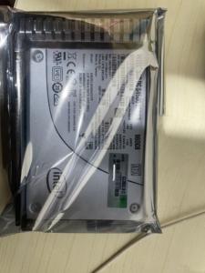 Unidad SSD HPE Primera 600 de 7.68 TB SAS SFF SSD-R0P97A de 2.5 Pulgadas, Tipo de Producto: Discos Duros, HPE Primera 600 7.68 TB SAS SFF SSD-R0P97A - Product Image 3