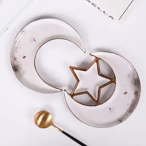Fábrica al por mayor Ramadán decorativos blanco de lujo estrella Luna platos para servir cerámica Eid Mubarak Placa de Luna juegos de platos