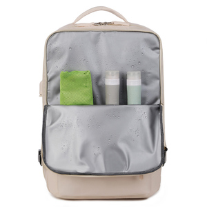Sac de voyage étanche avec compartiment à chaussures, sac pour ordinateur portable élégant avec logo personnalisé et port de charge USB - Product Image 5