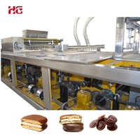 Ligne de production de gâteau sandwich entièrement automatique Four de cuisson pour tarte sandwich Machine de boulangerie pour tarte au chocolat