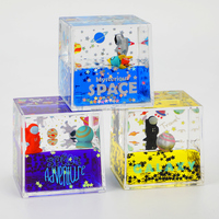 Mini décoration de bureau, cadeaux, huile acrylique carré Aqua Cube 3D astronaute papier flottant