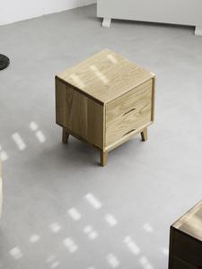Mesita de Noche Moderna y Elegante de Diseño Nórdico para Dormitorio, de Madera Maciza con Dos Cajones de Almacenamiento, Duradera y Multifuncional - Product Image 4