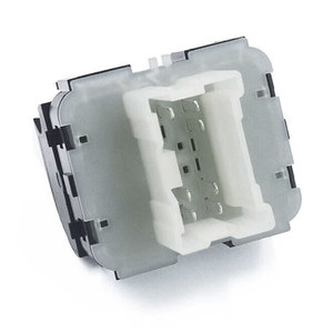 Lève-vitre électrique Renault MK1 2012, interrupteur à bouton-poussoir, modèle 254118722R, état neuf, matière plastique - Product Image 3