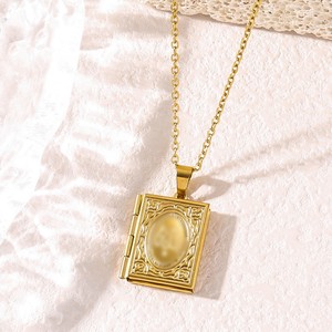 Pendentif cœur gravé avec le mot Allah, médaillon photo gravé, collier album photo - Product Image 2