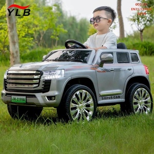 Auto Elettrica Giocattolo per Bambini a Quattro Ruote Motrici con Telecomando, Luci e Doppio Motore, Adatta anche per Adulti - Product Image 5