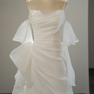 Robe de Mariée Élégante à Traîne en Chiffon Plissé avec Bretelles, Robe de Demoiselle d'Honneur Sfy186 - Product Image 2