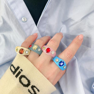 Anillo de Cóctel para Mujer, Colorido, con Diamantes de Imitación Creados en Laboratorio, Resina Acrílica, Anillo Pegado, Joyería de Fiesta, Diseño de Piedra Cuadrada, Anillos de Moda - Product Image 1
