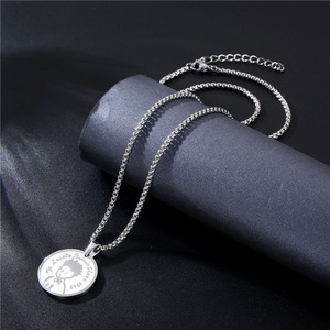 All'ingrosso alla moda da donna in acciaio inossidabile collane a catena <span class=keywords><strong>piccolo</strong></span> <span class=keywords><strong>principe</strong></span> <span class=keywords><strong>e</strong></span> principessa Hip-hop ciondoli alla moda - Product Image 1