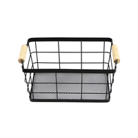 Organisateur de rangement rectangulaire moderne et écologique pour cuisine, avec base en bois multifonctionnelle, panier en fil métallique et poignées, étagère de rangement