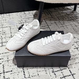 Design luxueux pour hommes et femmes Chaussures de sport en mesh à lacets personnalisées Chaussures de course de haute qualité et tendance - Product Image 3