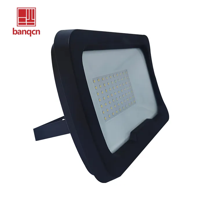 ضوء LED للمناطق الخارجية من Banqcn عالي الإضاءة حاصل على شهادة CE وRoHS جهاز عرض SMD للمناطق المشمعة IP65 للحدائق 10 وات 20 وات 30 وات 50 وات 100 وات ضوء فيضان خارجي