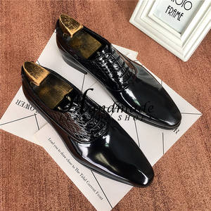 Zapatos de cuero brillante de alta gama para hombre con cordones - zapatos de boda para el novio, zapatos formales, zapatos de boda con punta en pico estilo inglés - Product Image 6