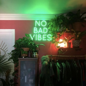 Koncept Thả Vận Chuyển LC Dấu Hiệu 20Inch Biểu Tượng Cơ Thể Tùy Chỉnh Neon Dấu Hiệu Neon Ánh Sáng Quảng Cáo Tùy Chỉnh <span class=keywords><strong>LED</strong></span> Neon Dấu Hiệu Trang Trí - Product Image 5