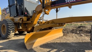 รถเกรดเดอร์มือสอง Caterpillar CAT140K, รถเกรดเดอร์ CAT 140K พร้อมเครื่องยนต์ C7 ACERT สำหรับงานก่อสร้างถนนและปรับระดับพื้นดิน - Product Image 3