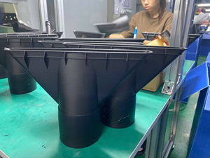 บริการฉีดขึ้นรูปพลาสติกแบบ OEM จากเวียดนาม วัสดุทนไฟ PC PBT PA66 FR สำหรับชุดแบตเตอรี่แรงดันสูงสำหรับเครื่องมือทำสวน - Product Image 6