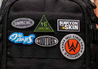 Patch en PVC souple 3D gaufré, écologique, non toxique, à coudre sur les vêtements, avec logo et couleur personnalisés en forme de cœur, fabriqué sur mesure en usine