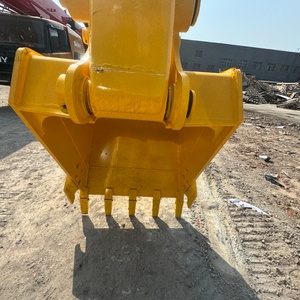 Excavatrice de construction presque neuve, importée d'usine, 13 tonnes, Komatsu PC130, excavatrice hydraulique sur chenilles. - Product Image 6