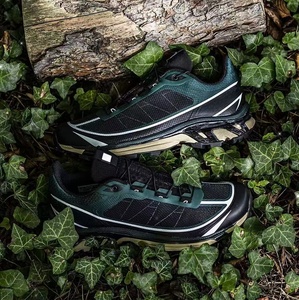 Chaussures de course professionnelles personnalisées pour l'extérieur - respirantes, avec amorti en mesh et antidérapantes, pour la randonnée et le trekking. - Product Image 5